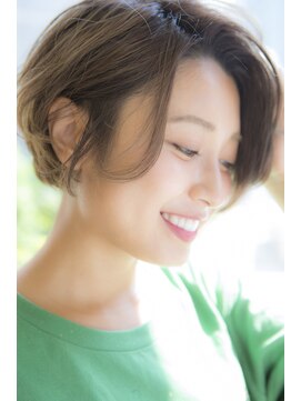 ミエル ヘア 新宿(miel hair) 〈mielhair新宿〉かきあげ前髪　大人ショート　イルミナ