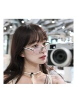 スモークアンバーバング_メルティカラーフェミニンロング