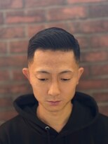 フェードハードパートスタイル