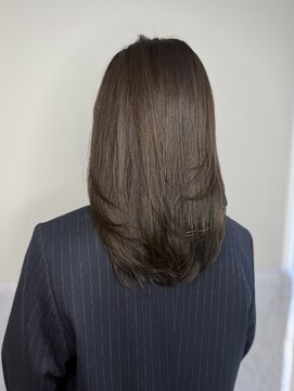 エニー 栄(Any) 韓国レイヤー×オリーブグレージュ