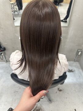 スミス 上野(smith) ヘーゼルベージュミディアムレイヤー姫カット