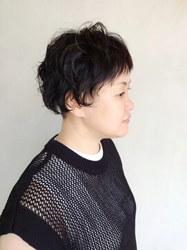 ラトリエコンタン(L´atelier Content) 30代40代50代おすすめ くるんとパーマのツーブロックスタイル