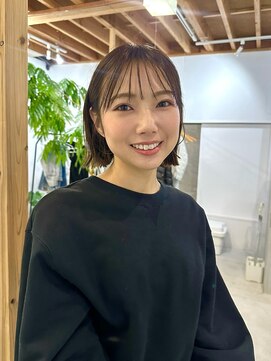 レンク(LENC) 顎ライン切りっぱなしボブ