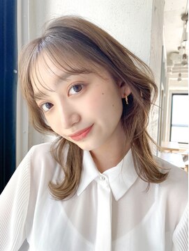 レア 表参道(L'ea) 髪クラゲヘアーオリーブグレー 小顔ココアベージュ