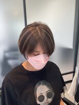 ジービージー(GBG)&nbsp;くびれショートボブ40代50代グレイカラー白髪染め白髪ぼかし