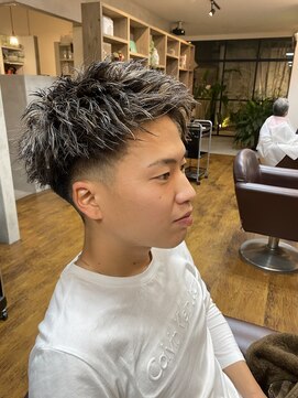 サロンド ココ(Salon de COCO) ハイライト　フェードカット