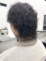 ココ 本八幡(KOKO)&nbsp;波巻きツイストスパイラルフェザーパーマ刈り上げセンターパート