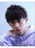 束感ショート王道刈り上げツーブロックスーツひし形パーマ