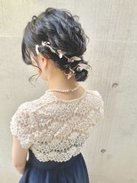 ディア(.eer) お洒落シニヨン** // ミディアム × ゆるふわ編み込み