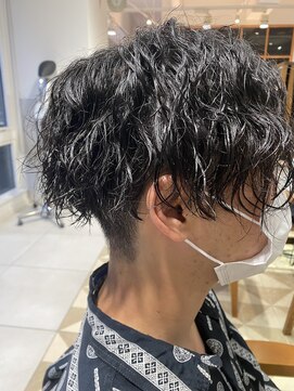 リボーン ビューティー リゾート 松戸店(re-born Beauty Resort) ベリーショートウルフカルマパーマアッシュブラック