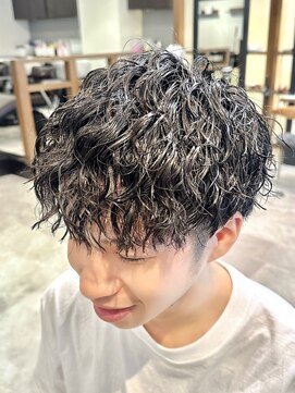 ビューネオ(VIEW NEO) メンズパーマ/スパイキーショート/ツイスト/ハイトーン/谷町