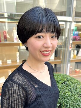 ピークアブー ワン(PEEK-A-BOO ONE) #マッシュショート#丸みショート#黒髪ショート#ショートカット