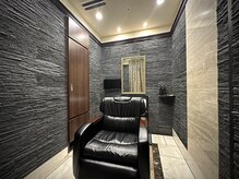 プレミアムバーバー 目黒店(PREMIUM BARBER produce by HIRO GINZA)の雰囲気（＜理容室＞施術スペースは全室個室でゆったり贅沢空間＜理容室＞）