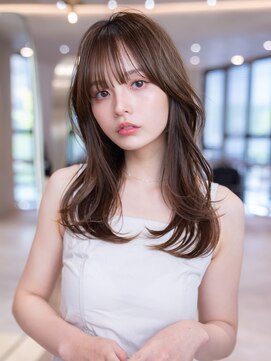 イオ 本厚木(io) ミディアムくびれ顔周りレイヤーカット髪質改善ストレート