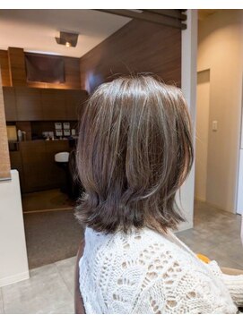 ヘアーズファイン(hair's fine) ◎韓国風くびれミディウルフ×シースルーバング４０代50代