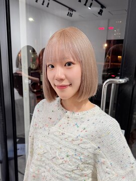 ジン(JIN) ☆ホワイトベージュ☆ミルクティーベージュ☆久留米☆