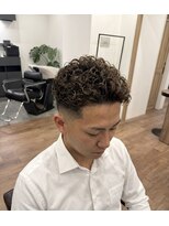 ウェリナ(welina) フェード スパイラルパーマ 短髪パーマ