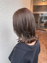 エルサフィロ ヨドヤバシ(el zafiro yodoyabashi)&nbsp;くびレイヤー前髪エモージュ小顔レイヤーカット20代30代40代50代