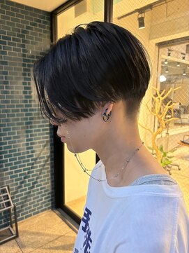 ダンボ(DUMBO) ＜yosuke＞刈り上げマッシュ　センターパート