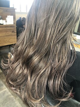 ランプ ヘアスタジオ(LAMP Hair Studio) ハイライト+アッシュ+パープル