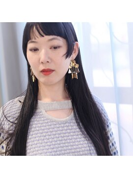 ヨハ ク オン眉ロング