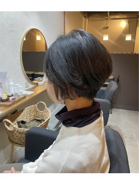 アノイ ポム(annoii_pom) 大人ショート