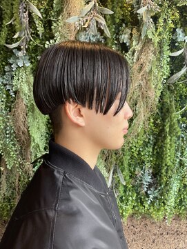 ノーブルヘアー(NOBLE HAIR) センターパート