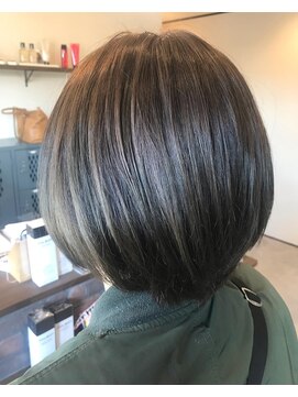 ウーヴリール 総社店(ouvrir) 丸みボブ×カーキブラウン