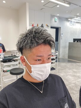 ルースト 西院店(ROOST) ツイストパーマ/メッシュ/フェード/ツーブロック