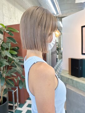 ノエ(noe) ミニボブ×ハイトーンカラーC57