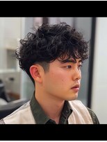 グリット オオサカ(GRIT osaka)&nbsp;メンズパーマでイメージチェンジ