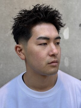 グラッシー(GLASSY) スペインカール/スパイキーショート/フェザーパーマショート