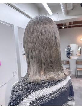 ヴェルダ 池袋店(verda) シルバーグレー