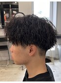 刈り上げ七三アップバングツイストスパイラル
