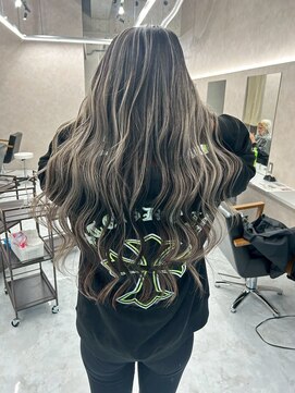 キング 心斎橋店(K!ng) レイヤーカットブリーチなしダブルカラーインナーカラー韓国