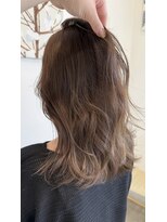 ジジ チーク 栃木(Gigi cheek) ブリーチなしのベージュカラー