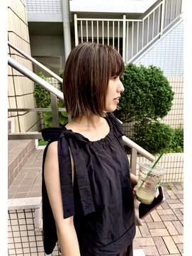 スーリール 福岡別府店(Sourire) ハイライトボブ　赤み消しカラー　ぱつっとボブ　透明感カラー