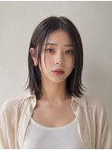 切りっぱなしミディアムボブ