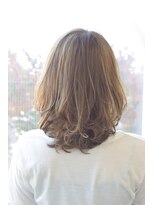 ヘアアンドメイク ムーア(Muuua)&nbsp;柔らかベージュとハイライト