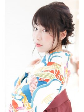 ネオリーブ クーロ(Neolive curro) 卒業式♪袴着付けご予約受付中♪