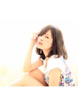 リコ(Lico)&nbsp;肩下のボブスタイル　ゆるくパーマ有り