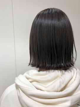 ネイヴィル(navile) ラベンダーグレージュ