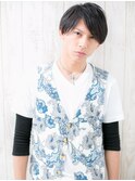 ”重軽”七三分け黒髪マニッシュP