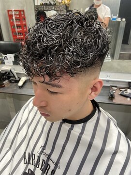 エフエム 明大前(FM) バーバー　刈り上げショート/アップバング/フェードカット