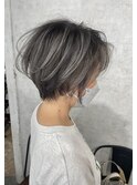 バレイヤージュ/ショートヘア/上品ショートカット