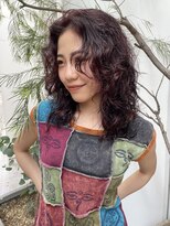 ノラギンザユー(NORA GINZA/U)&nbsp;ニュアンスパーマレイヤーカットレッドブラウン癖毛