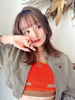 オーバルヘアー(OVAL hair)&nbsp;ロングウルフ/オレンジベージュ/顔まわりレイヤー