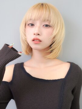 オーバーヘアー 大久保店(over hair) 【over hair】ブリーチ×レイヤーカット×ミルクティーベージュ