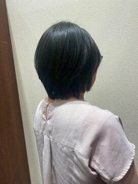 アクセ 大人可愛いハンサムショート＊カーキベージュ＊20代30代
