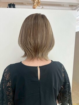 シーバイラヴィズム けやき通り2号店(Sea by LUVISM) レイヤーボブ